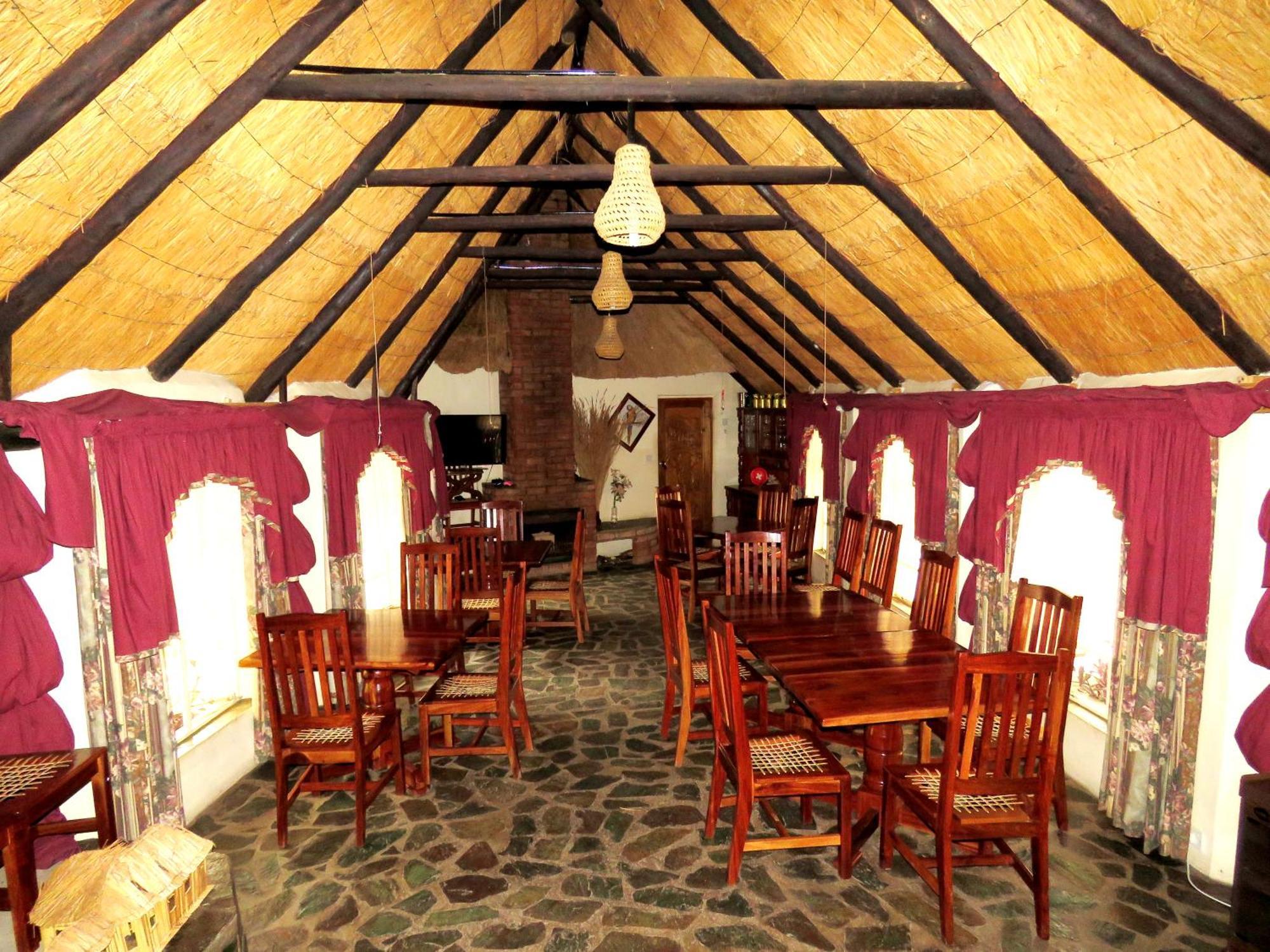 Parrot Lodge بولاوايو المظهر الخارجي الصورة