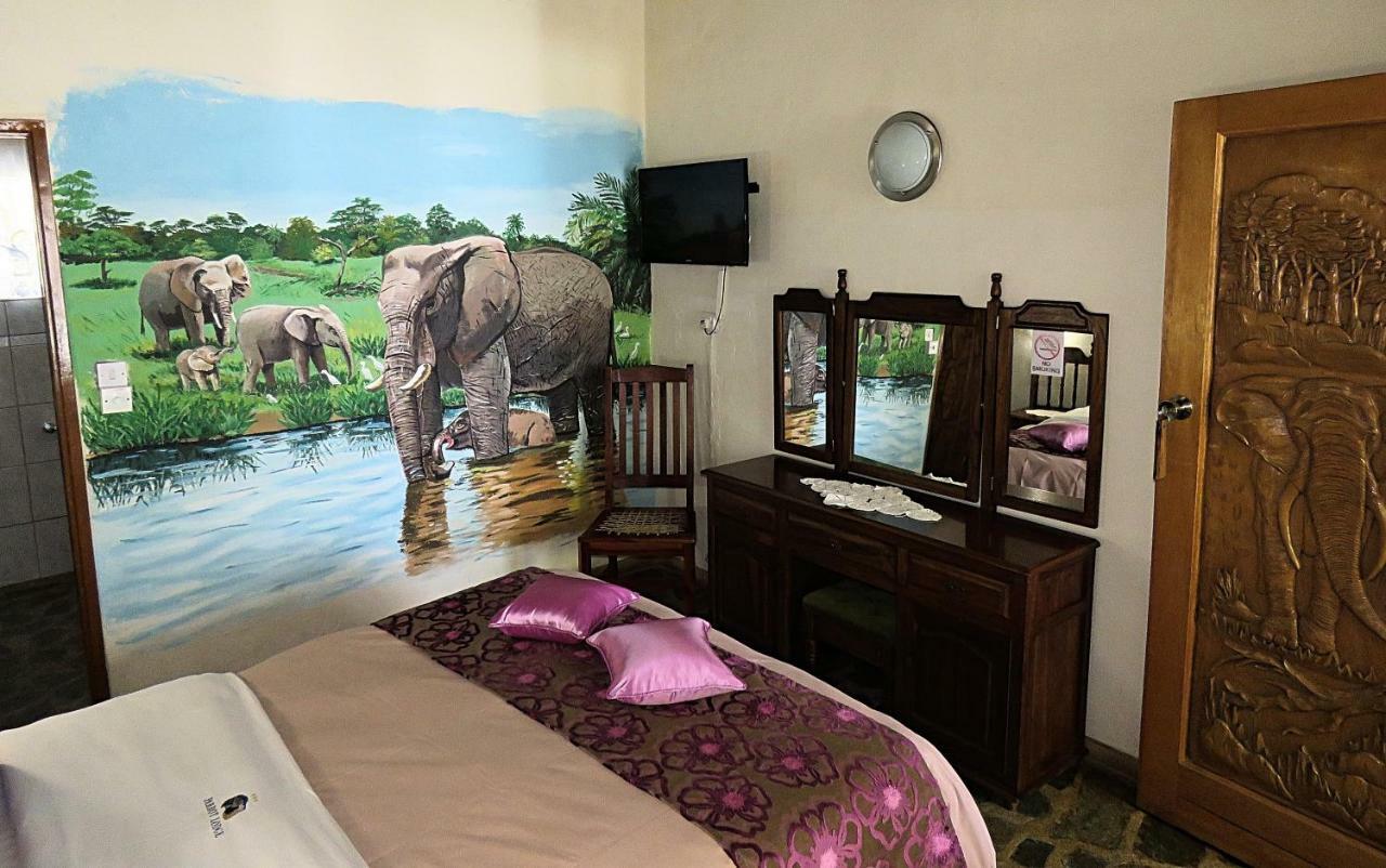 Parrot Lodge بولاوايو المظهر الخارجي الصورة