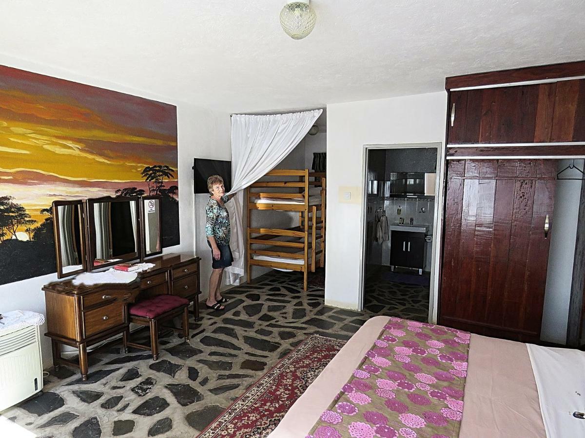 Parrot Lodge بولاوايو المظهر الخارجي الصورة
